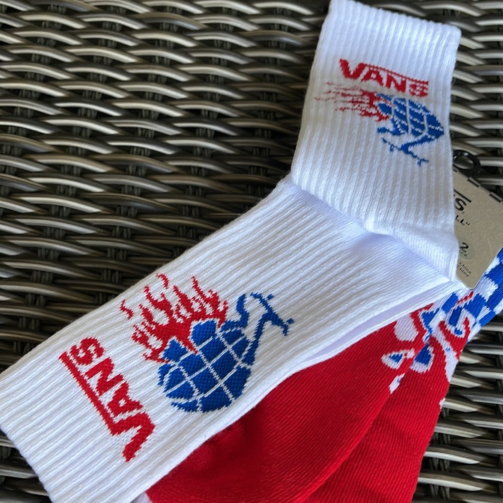 • VANS “Off The Wall” Men’s socks ( 2 pairs socks set ) - Picture 2 of 12